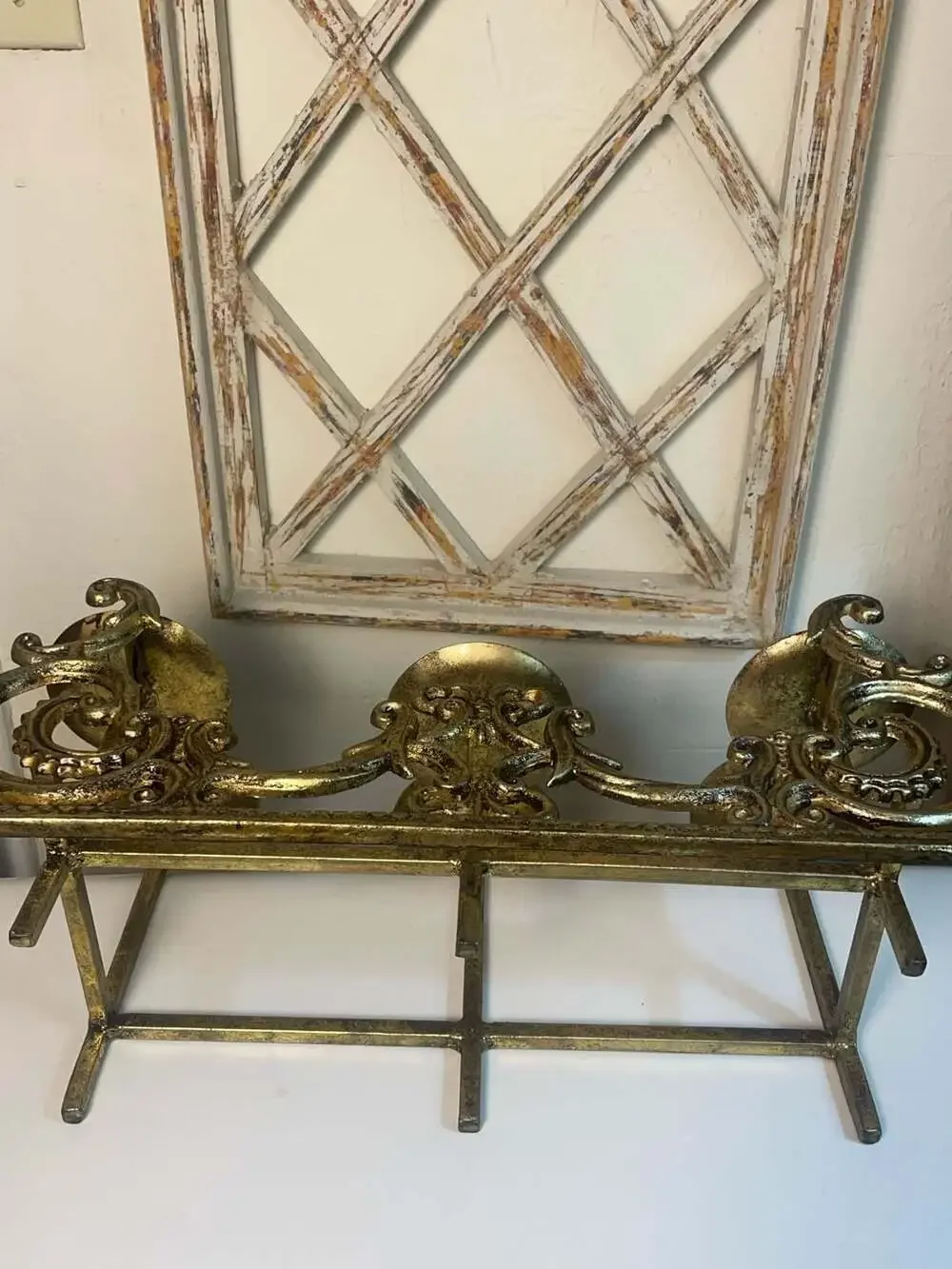 Hollywood regency Ornate Gold Metal 6-Candle Candelabra Centerpiece home staging